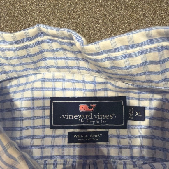 Men’s Vinyard Vines Whale Shirt Buttom Down Size XL - Picture 3 of 3